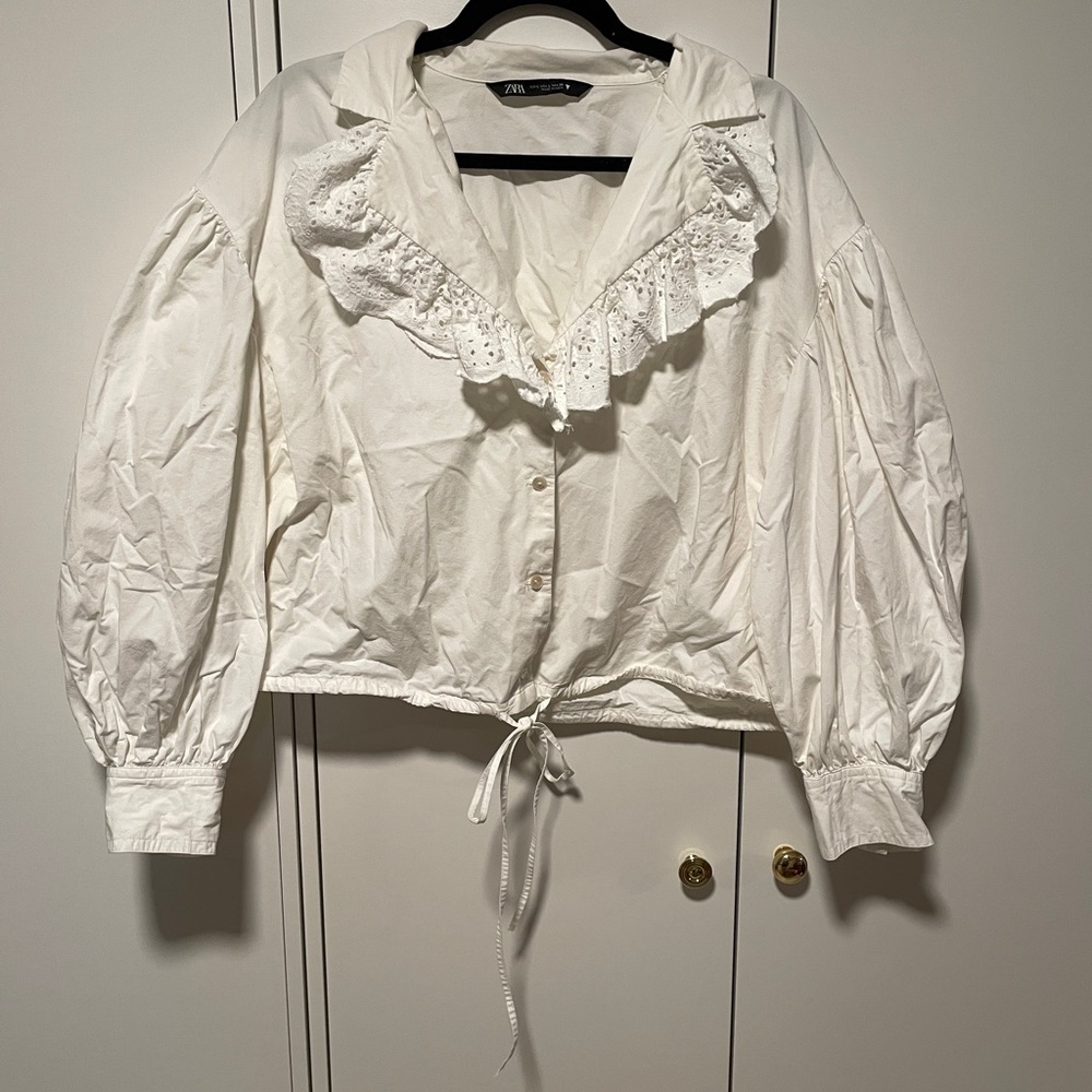 Zara White Puff Sleeve Ruffled Blouse